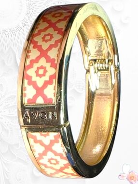 Vintage Avon Enamel Hinged Bangle Bracelet Gold Tone Geometric Pattern